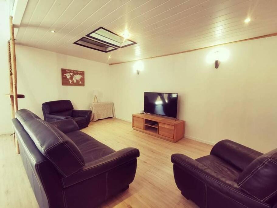 Maison De Village, Jacuzzi, Salle Cinema Valencin Exteriör bild