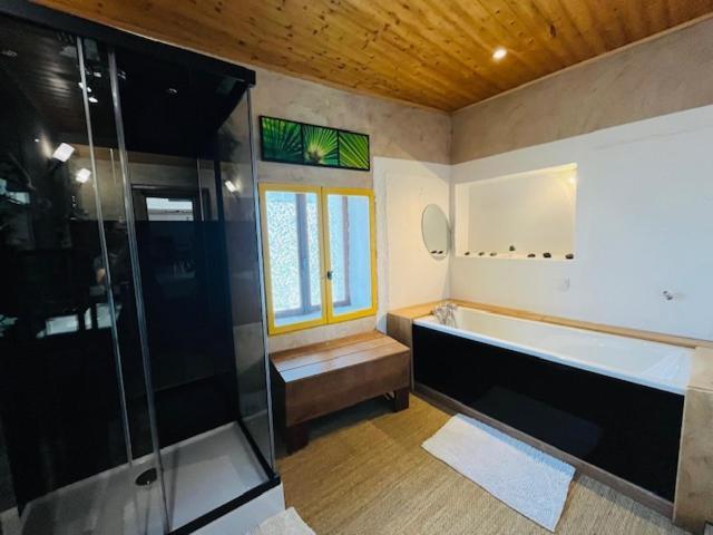 Maison De Village, Jacuzzi, Salle Cinema Valencin Exteriör bild