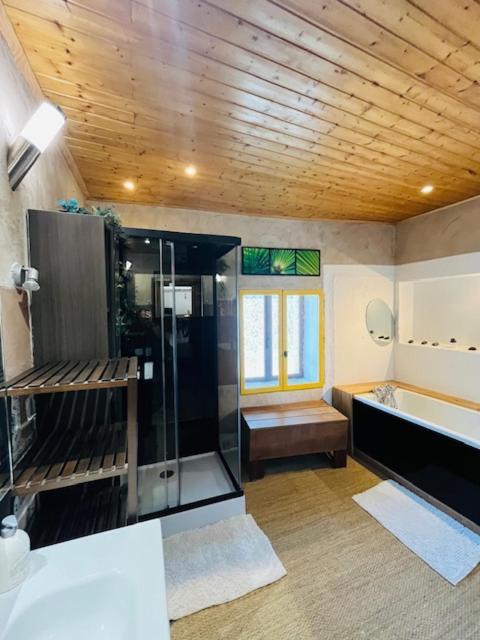 Maison De Village, Jacuzzi, Salle Cinema Valencin Exteriör bild